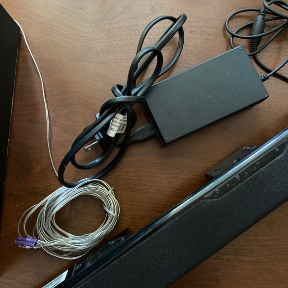 SAMSUNG Soundbar & Subwoofer - Picture 3 of 3